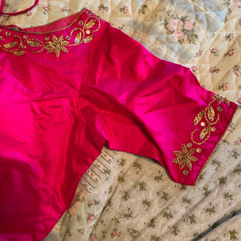 Handwork blouse - Picture 4 of 8